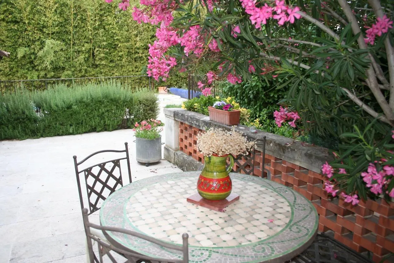 Aparthotel Le Petit Palais Maisonnette Awinion